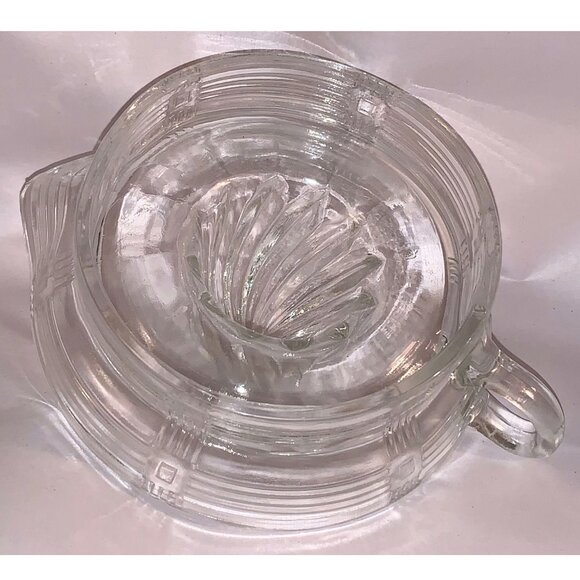 Vintage Hazel Atlas Clear Glass Citrus Juicer - Picture 4 of 6